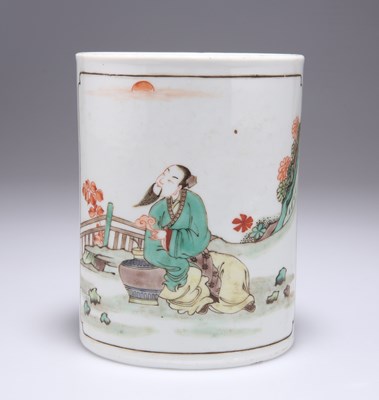 Lot 132 - A CHINESE FAMILLE VERTE BRUSHPOT