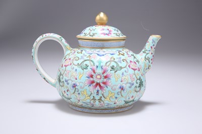 Lot 128 - A CHINESE FAMILLE ROSE TEAPOT