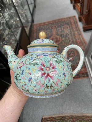 Lot 128 - A CHINESE FAMILLE ROSE TEAPOT