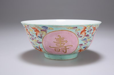 Lot 133 - A CHINESE FAMILLE ROSE BOWL