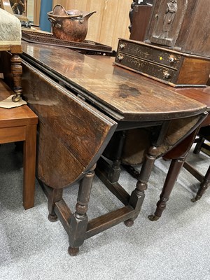 Lot 819 - AN OAK GATELEG DINING TABLE, 17TH/18TH CENTURY